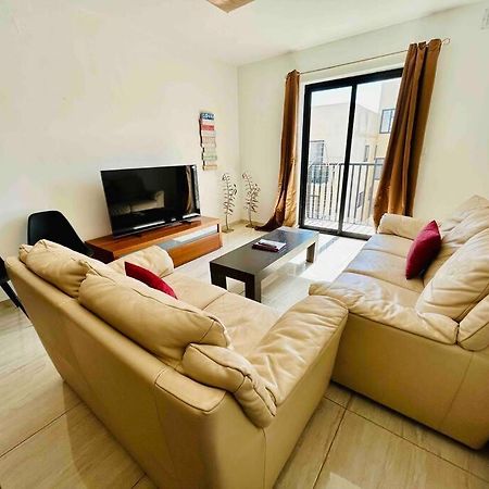 Duplex Whiskey Home 200M Away From The Sea And The Square 세인트폴스베이 외부 사진