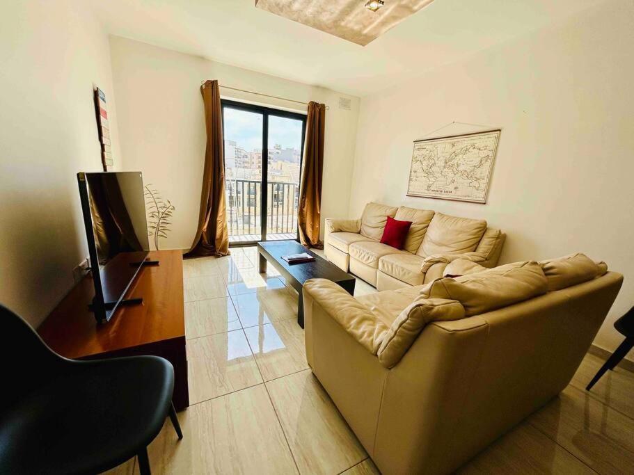 Duplex Whiskey Home 200M Away From The Sea And The Square 세인트폴스베이 외부 사진